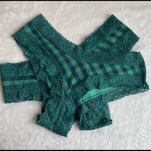 NWT Victorias’s Secret Lot Of 2 Pair Large Cheeky Cheekster Panties Green Plaid